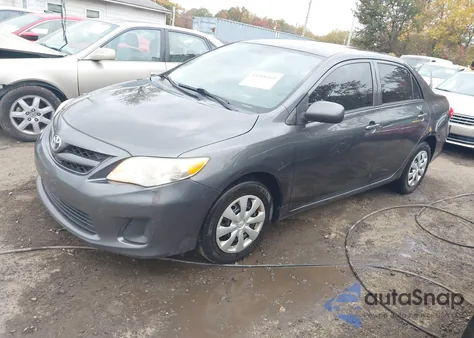 2013 Toyota Corolla L z USA, uszkodzony, nr VIN 2T1BU4EEXDC046004